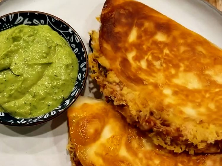 Chicken, Avocado & Bacon Crunchy Tacos